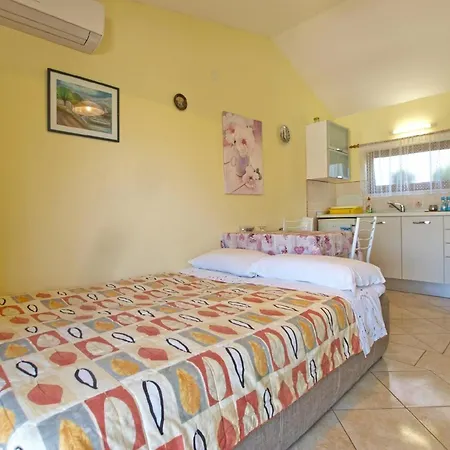 Apartment Fuer 2 Personen Ca 20 Qm In Pula, Istrien Istrische Riviera Pula