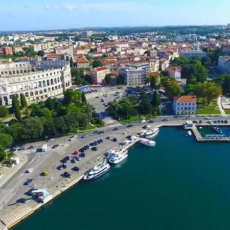 Fuer 2 Personen Ca 20 Qm In Pula, Istrien Istrische Riviera Pula